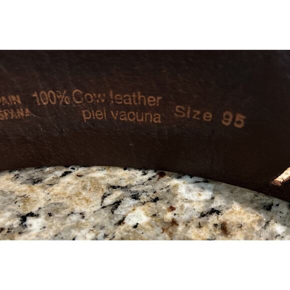 Cuirum Barcelona Spain Leather Designer Wide Belt Hand Tooling Size 95 EUC - Picture 11 of 13